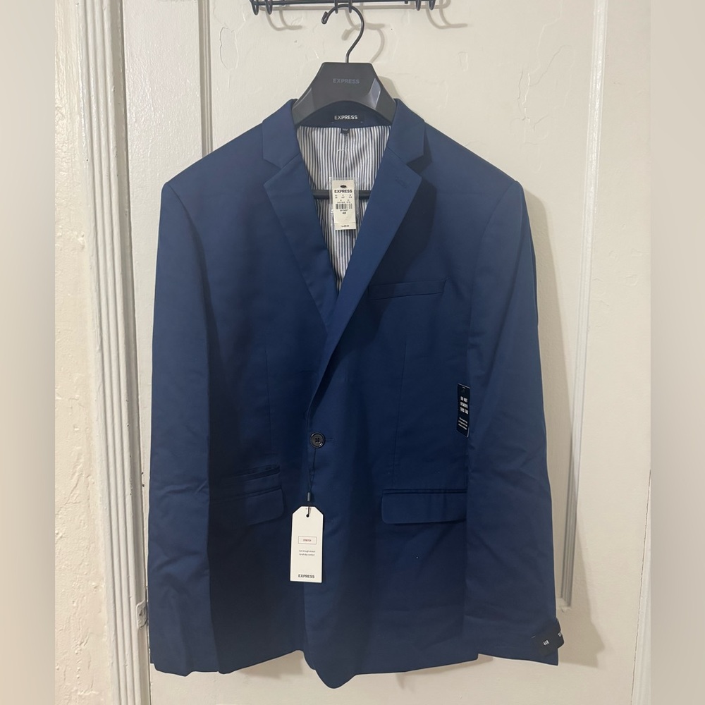 Express men’s in dark blue, size 44R , brand new with tags